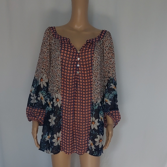 fig and flower Tops - Fig and Flower Black and Pink Floral Women's Blouse Size 3X